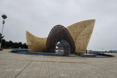 异型钢结构建筑：从参数化设计到智能建造的全流程技术革命