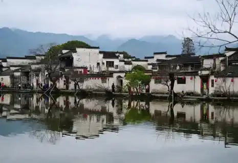 艺术小镇的流量密码：从写生基地到魅力小镇