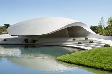 展馆建筑案例 | 某湖滨文化综合体的机械美学