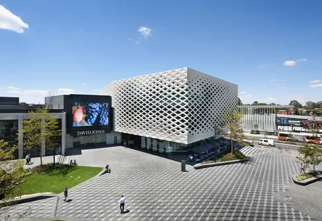 公共建筑外立面怎么设计？解决不耐用、与环境不搭问题