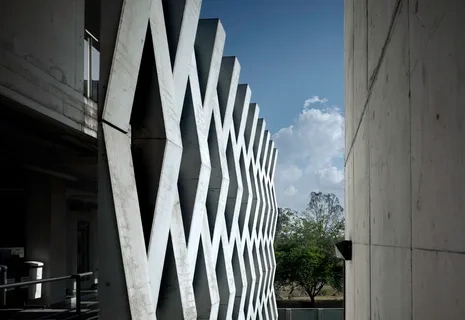 建筑外立面怎么做？解决落地难、效果差等常见问题