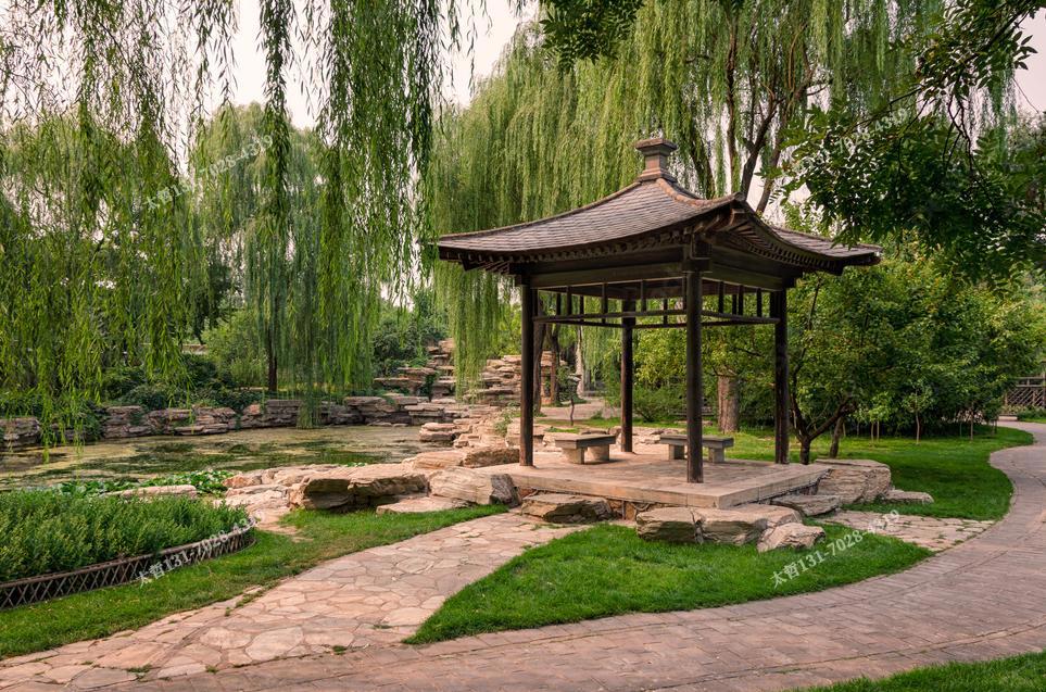 保定防腐木凉亭易坏？3个本地方案+耐候技巧