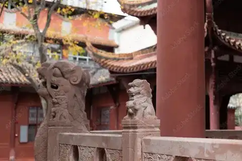 户外八角石雕材凉亭落地难？这样做少走弯路